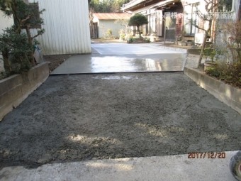 生コン投入工事