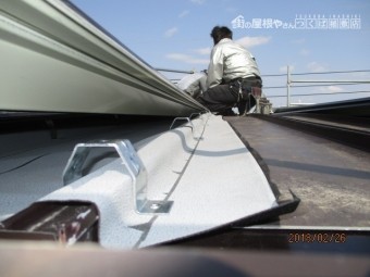 カバー工法による葺き替え