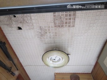 玄関天井工事3