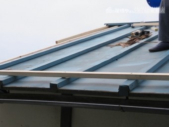 雨漏り工事現場