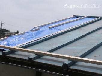 雨漏り工事現場