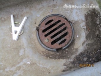 ベランダ雨漏り