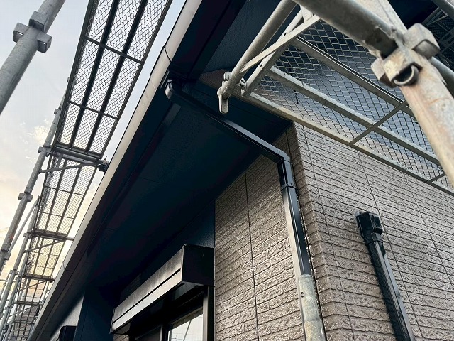 稲敷郡美浦村の住宅雨樋交換リフォーム、集水器や竪樋の取り付けおよび接続など