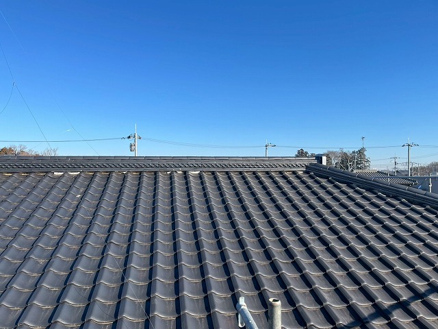 鉾田市の住宅で発生した雨漏り修理のため屋根葺き直し工事、施工前の屋根状況について