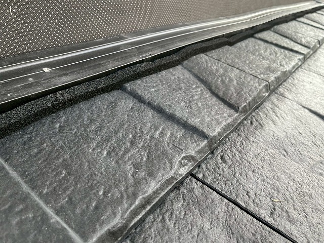 石岡市で下屋根壁取り合い部への雨仕舞処理、樹脂貫板や防水シーラーの取り付けなど