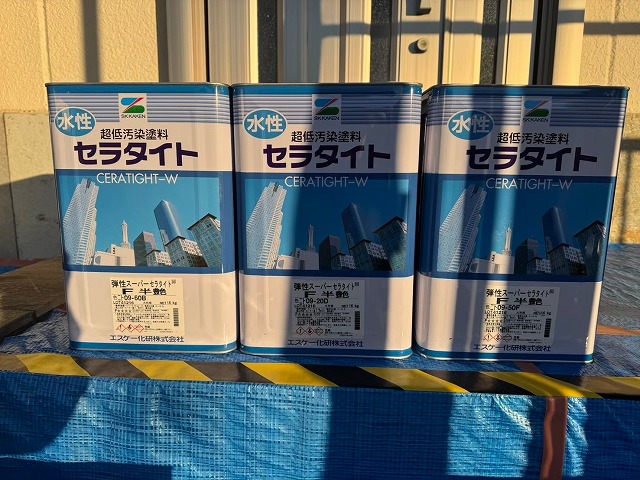 ALC外壁塗装リフォームで使用する超低汚染塗料「弾性スーパーセラタイトF」