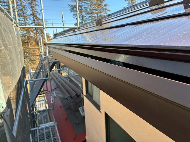 雨樋交換工事の「ファインスケア NF-Ⅰ型」を用いた施工状況