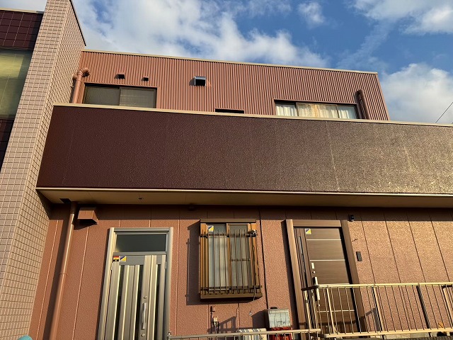 高機能フッ素樹脂塗料と用いた住宅外壁塗装リフォームが完成