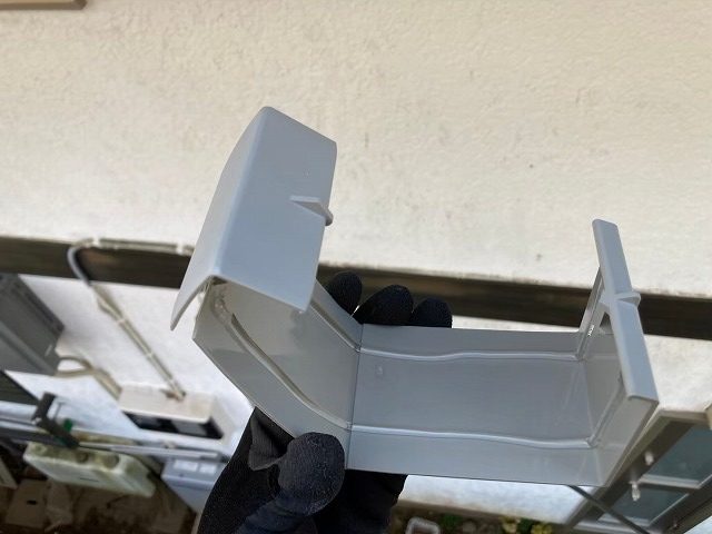 雨樋交換工事で使用する「外パッチン」