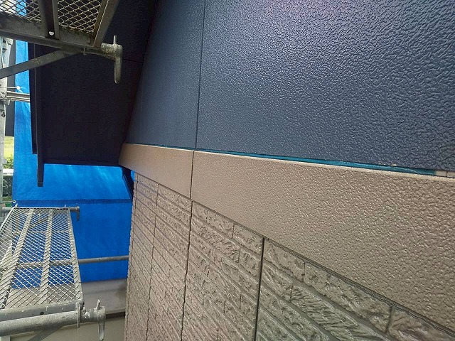 シーリング打ち替え工事の既存シーリングの除去が完了