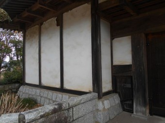 門の漆喰修復工事