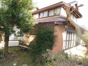 家の沈下工事