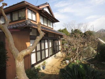 家の沈下工事