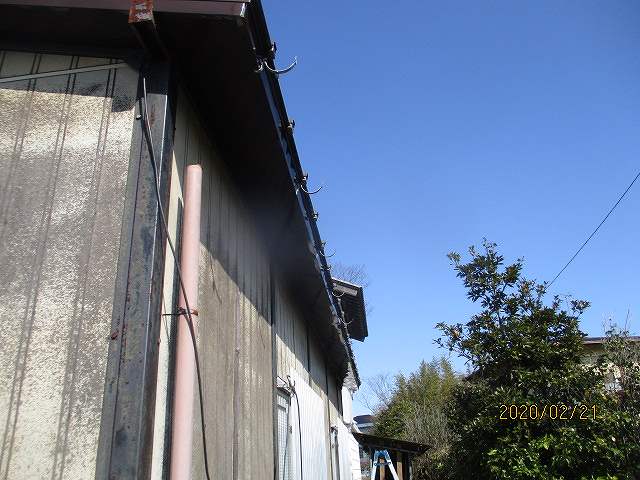 プレハブ小屋の屋根工事