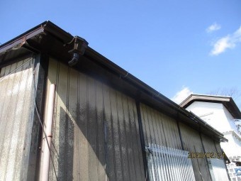 プレハブ小屋の屋根工事