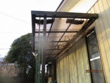 テラスの屋根工事