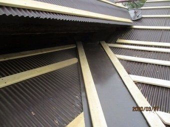 屋根葺き替え工事