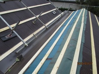 屋根葺き替え工事