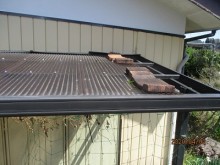 ベランダの屋根波板交換