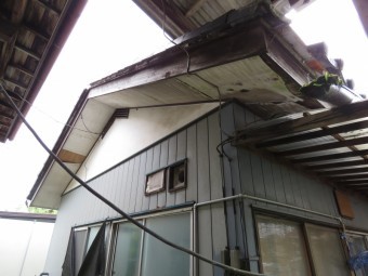 雨漏り工事調査