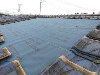 屋根葺き替え工事1