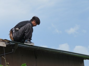 屋根葺き替え工事