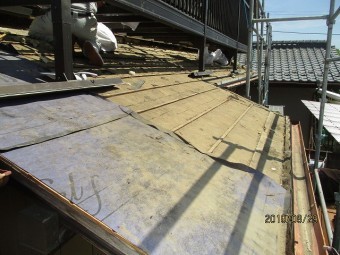 屋根葺き替え工事