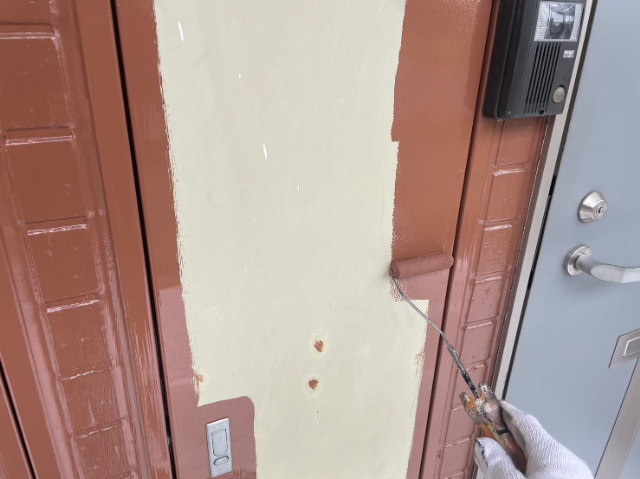 アパート外壁塗装　鉄扉塗装