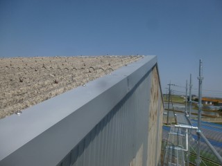 アスベスト屋根のケラバ工事