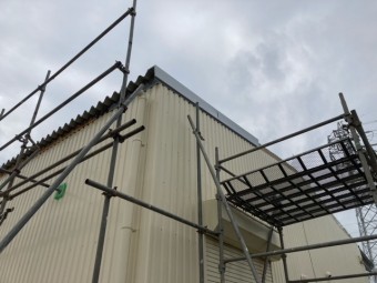 ケラバ葺き替え工事
