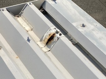 倉庫屋根葺き替え工事