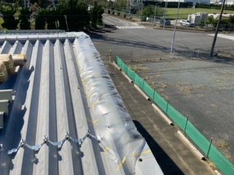 カバー工法屋根葺き替え工事